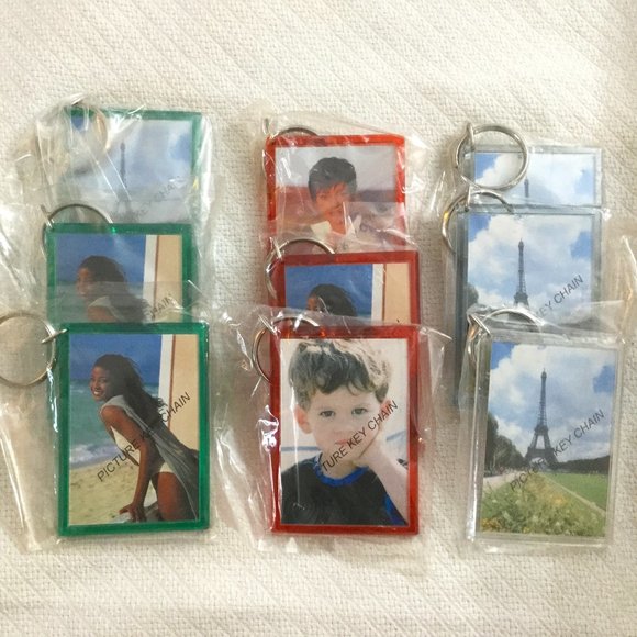 Photo Frame Key Chains 9 DIY Personalize Arts & Crafts NEW - Picture 1 of 3